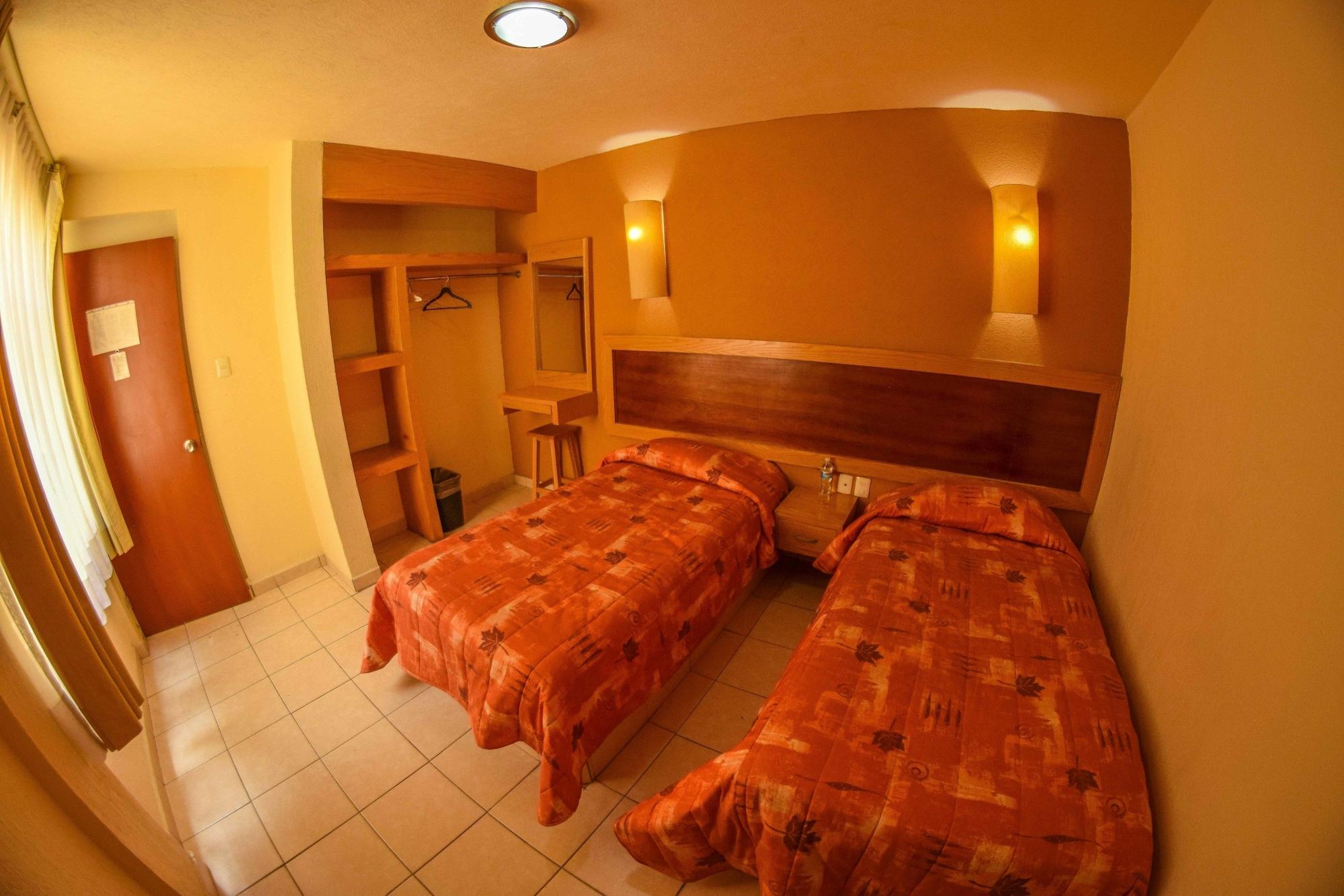 Hotel Qualitel Centro Historico 모렐리아 외부 사진