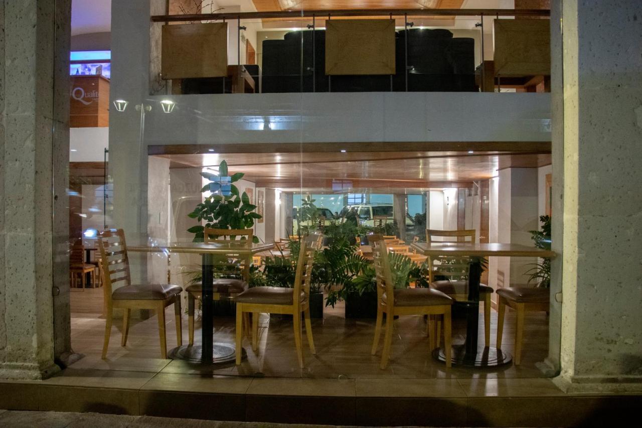 Hotel Qualitel Centro Historico 모렐리아 외부 사진