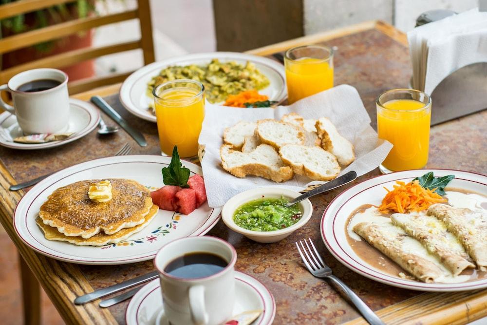 Hotel Qualitel Centro Historico 모렐리아 외부 사진