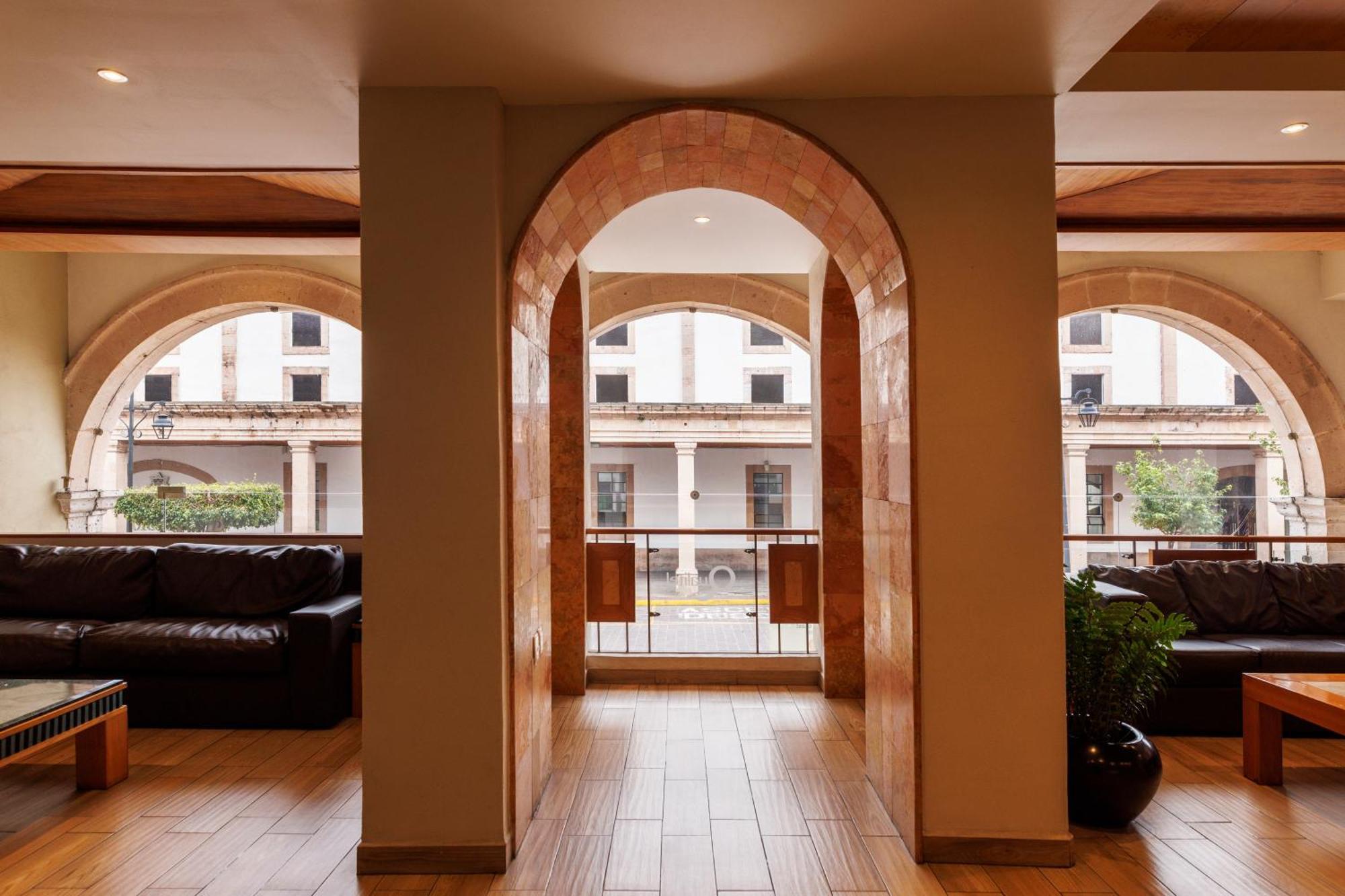 Hotel Qualitel Centro Historico 모렐리아 외부 사진